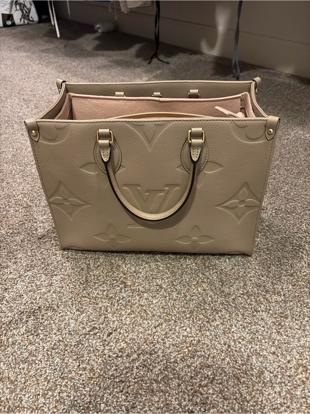 Louis Vuitton On the go Mm - Picture 15 of 15